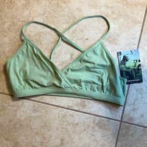 NWT Carve Design Hanalei Crossover Bikini Top
